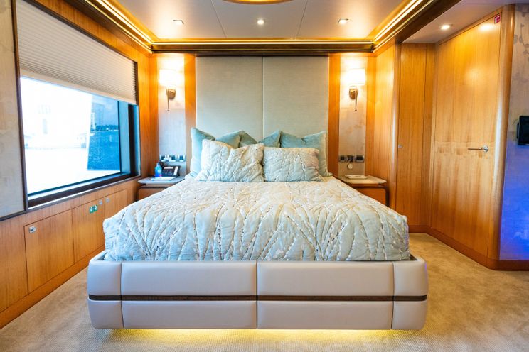 Charter Yacht SERENITY - IAG Yachts 133 - 6 Cabins - Bahamas - Florida - Miami - Nassau