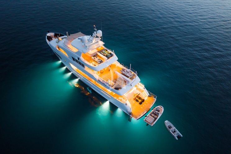 Charter Yacht SERENITY - Moonen 41m - 5 Cabins - Athens - Mykonos - Paros - Cyclades - Greece