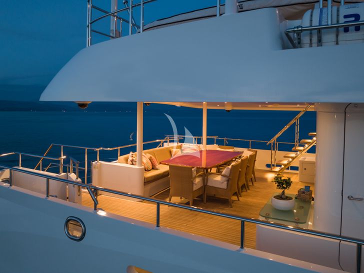SERENITY Moonen 41m - main aft deck at night SERENITY Moonen 41m - main aft deck at night