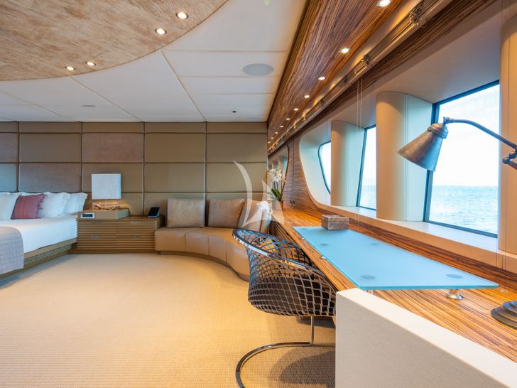 SERENITY Moonen 41m - master cabin work area SERENITY Moonen 41m - master cabin work area