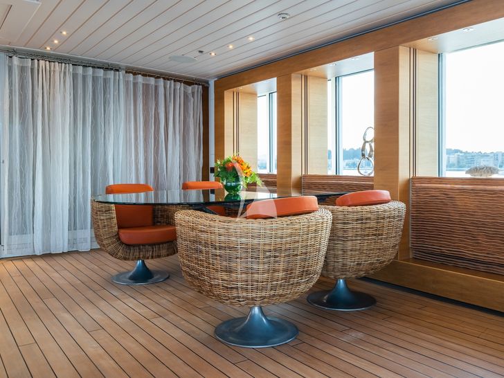 SERENITY Moonen 41m - sky lounge tea area SERENITY Moonen 41m - sky lounge tea area