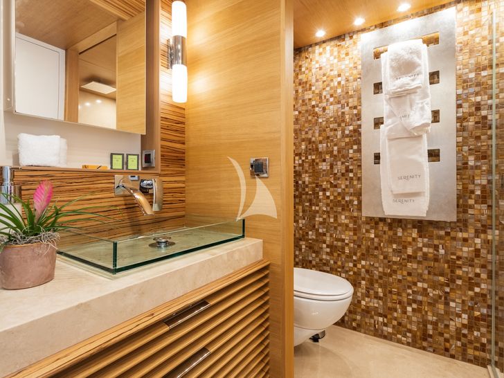SERENITY Moonen 41m - twin cabin 1 bathroom SERENITY Moonen 41m - twin cabin 1 bathroom