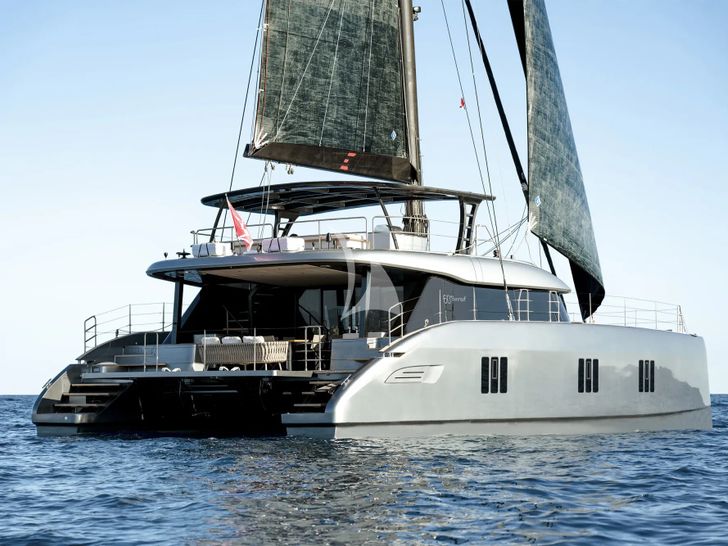 SERENITY Sunreef 60 - aft shot SERENITY Sunreef 60 - aft shot