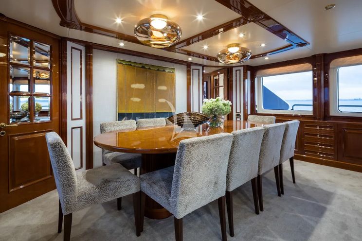 Charter Yacht SERENO - Benetti Classic 115 - 5 Cabins - Cannes - St Tropez - Nice - Antibes - French Riviera - Monaco