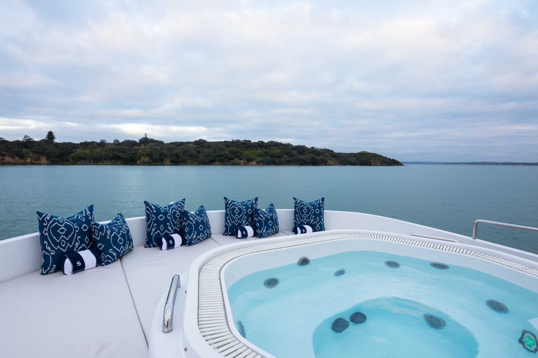 SERENO Benetti Classic 115 - jacuzzi