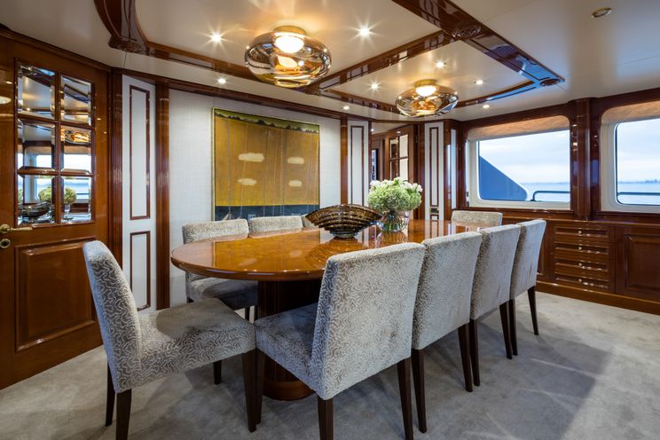 Charter Yacht SERENO - Benetti Classic 115 - 5 Cabins - Cannes - St Tropez - Nice - Antibes - French Riviera - Monaco