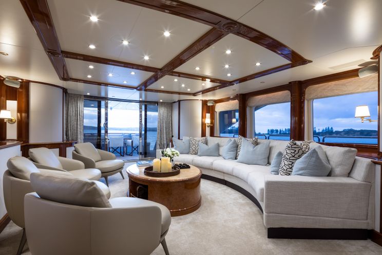 Charter Yacht SERENO - Benetti Classic 115 - 5 Cabins - Cannes - St Tropez - Nice - Antibes - French Riviera - Monaco