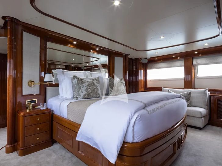 SERENO Benetti Classic 115 - master cabin SERENO Benetti Classic 115 - master cabin