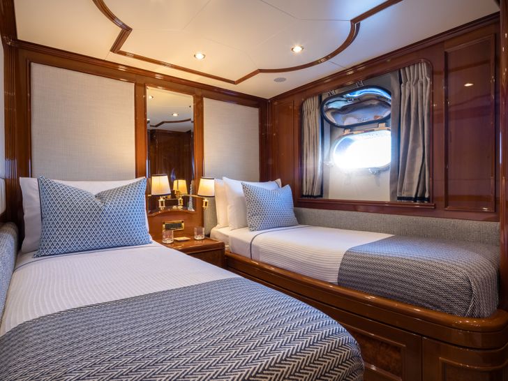 SERENO Benetti Classic 115 - twin cabin 2 SERENO Benetti Classic 115 - twin cabin 2