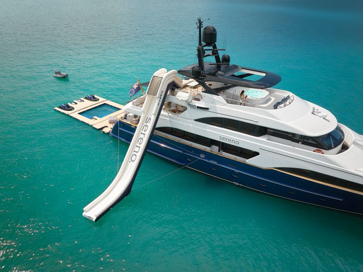 SERENO Benetti Classic 115 - water toys SERENO Benetti Classic 115 - water toys
