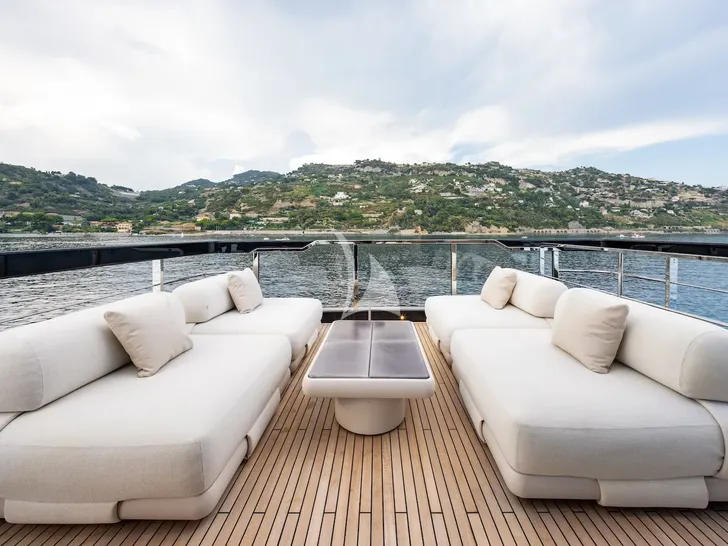 SETTE Riva 130 - sundeck aft lounge SETTE Riva 130 - sundeck aft lounge