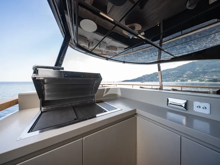 SETTE Riva 130 - sundeck grill SETTE Riva 130 - sundeck grill