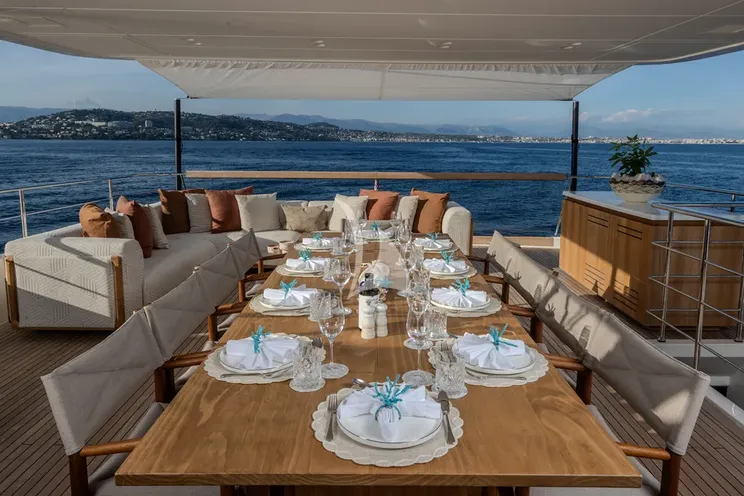 Charter Yacht SEVEN ARROWS - Sanlorenzo SD118 - 5 cabins - St Martin - St Barths - Anguilla - Leeward Islands - Caribbean