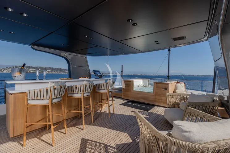 Charter Yacht SEVEN ARROWS - Sanlorenzo SD118 - 5 cabins - St Martin - St Barths - Anguilla - Leeward Islands - Caribbean