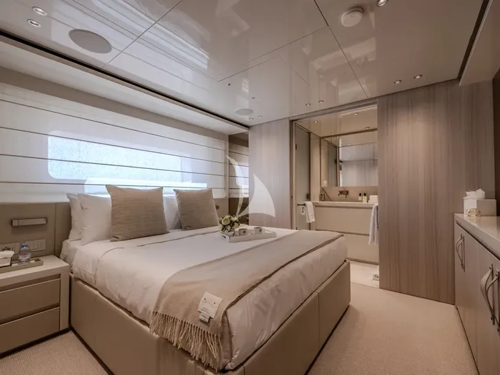 SEVEN ARROWS Sanlorenzo SD118 - VIP cabin 1 SEVEN ARROWS Sanlorenzo SD118 - VIP cabin 1