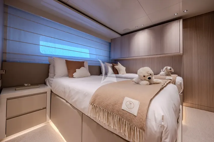 Charter Yacht SEVEN ARROWS - Sanlorenzo SD118 - 5 cabins - St Martin - St Barths - Anguilla - Leeward Islands - Caribbean
