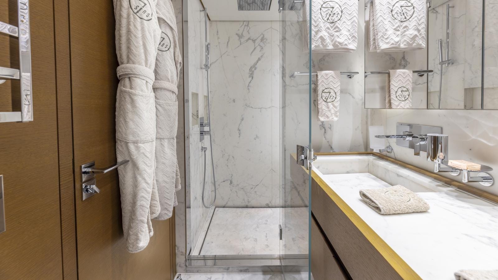 Charter Yacht SEVEN SINS - Sanlorenzo 52 Steel - 5 Cabins - Monaco - Cannes - St Tropez - Nice - Antibes - French Riviera