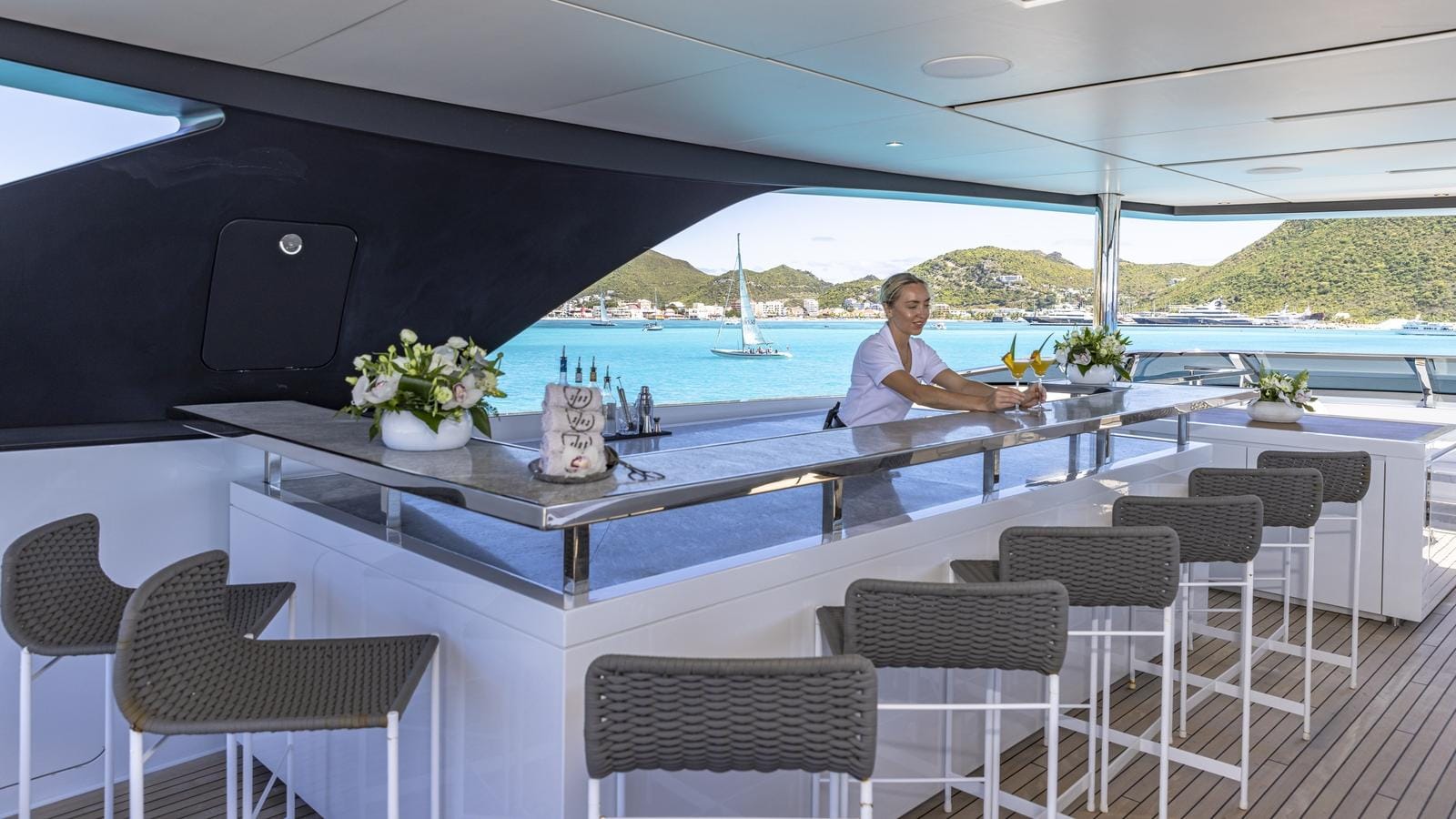 Charter Yacht SEVEN SINS - Sanlorenzo 52 Steel - 5 Cabins - Monaco - Cannes - St Tropez - Nice - Antibes - French Riviera