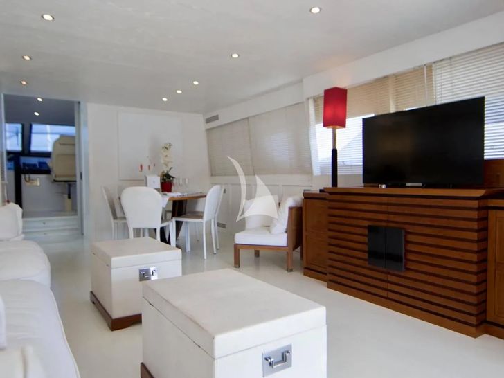 SEVEN STARS Antago 83 - saloon with TV SEVEN STARS Antago 83 - saloon with TV