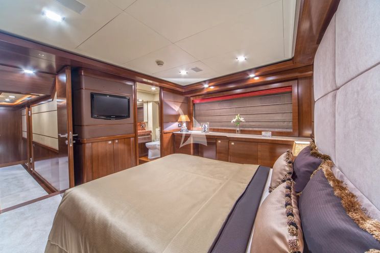 Charter Yacht SEVENTH SENSE - Ferretti 33m - 5 Cabins - Rogoznica - Split - Dubrovnik - Hvar - Croatia