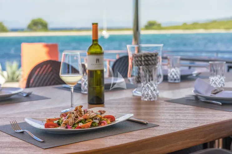 Charter Yacht SEVENTH SENSE - Ferretti 33m - 5 Cabins - Rogoznica - Split - Dubrovnik - Hvar - Croatia