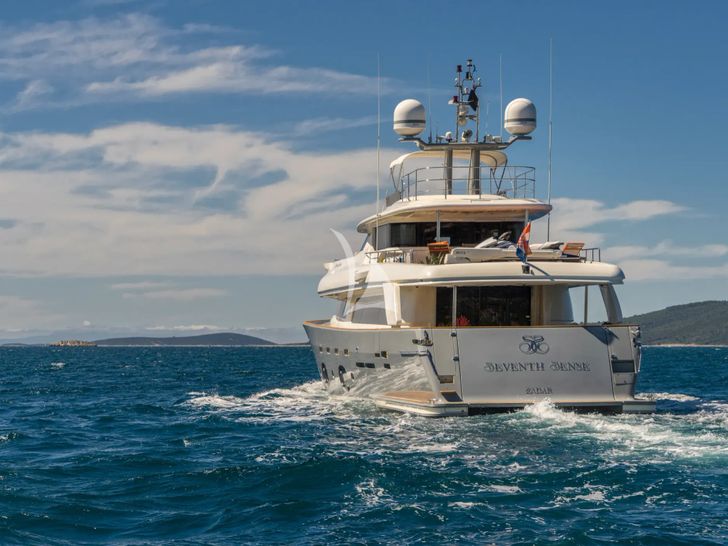SEVENTH SENSE Ferretti 33m - cruising aft shot SEVENTH SENSE Ferretti 33m - cruising aft shot