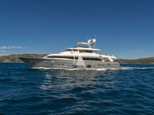 SEVENTH SENSE - Ferretti 33m - 5 Cabins - Rogoznica - Split - Dubrovnik - Hvar - Croatia SEVENTH SENSE - Ferretti 33m - 5 Cabins - Rogoznica - Split - Dubrovnik - Hvar - Croatia
