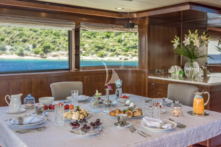 Charter Yacht SEVENTH SENSE - Ferretti 33m - 5 Cabins - Rogoznica - Split - Dubrovnik - Hvar - Croatia