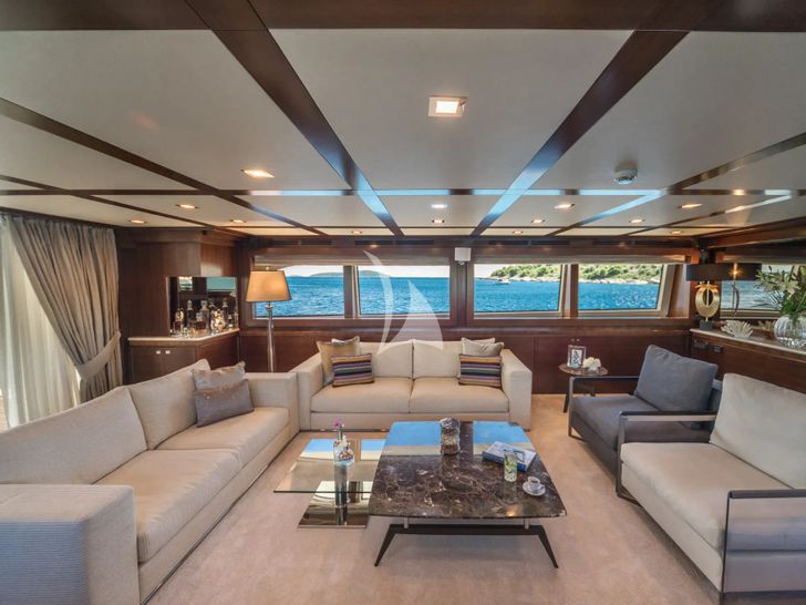 SEVENTH SENSE Ferretti 33m - main saloon seating SEVENTH SENSE Ferretti 33m - main saloon seating