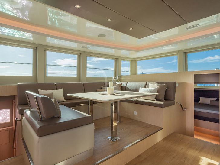 SILENT DREAM Silent 60 Dining SILENT DREAM Silent 60 Dining