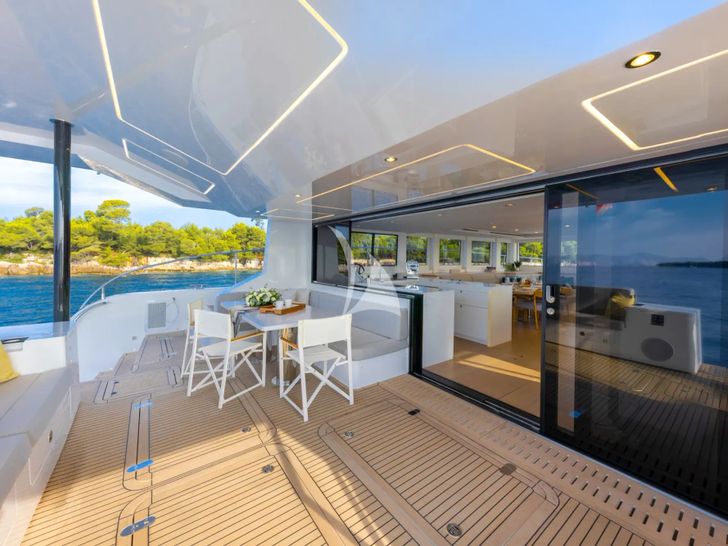 SILENT GRACE Aft Deck SILENT GRACE Aft Deck