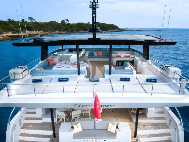 SILENT GRACE Fly SILENT GRACE Fly