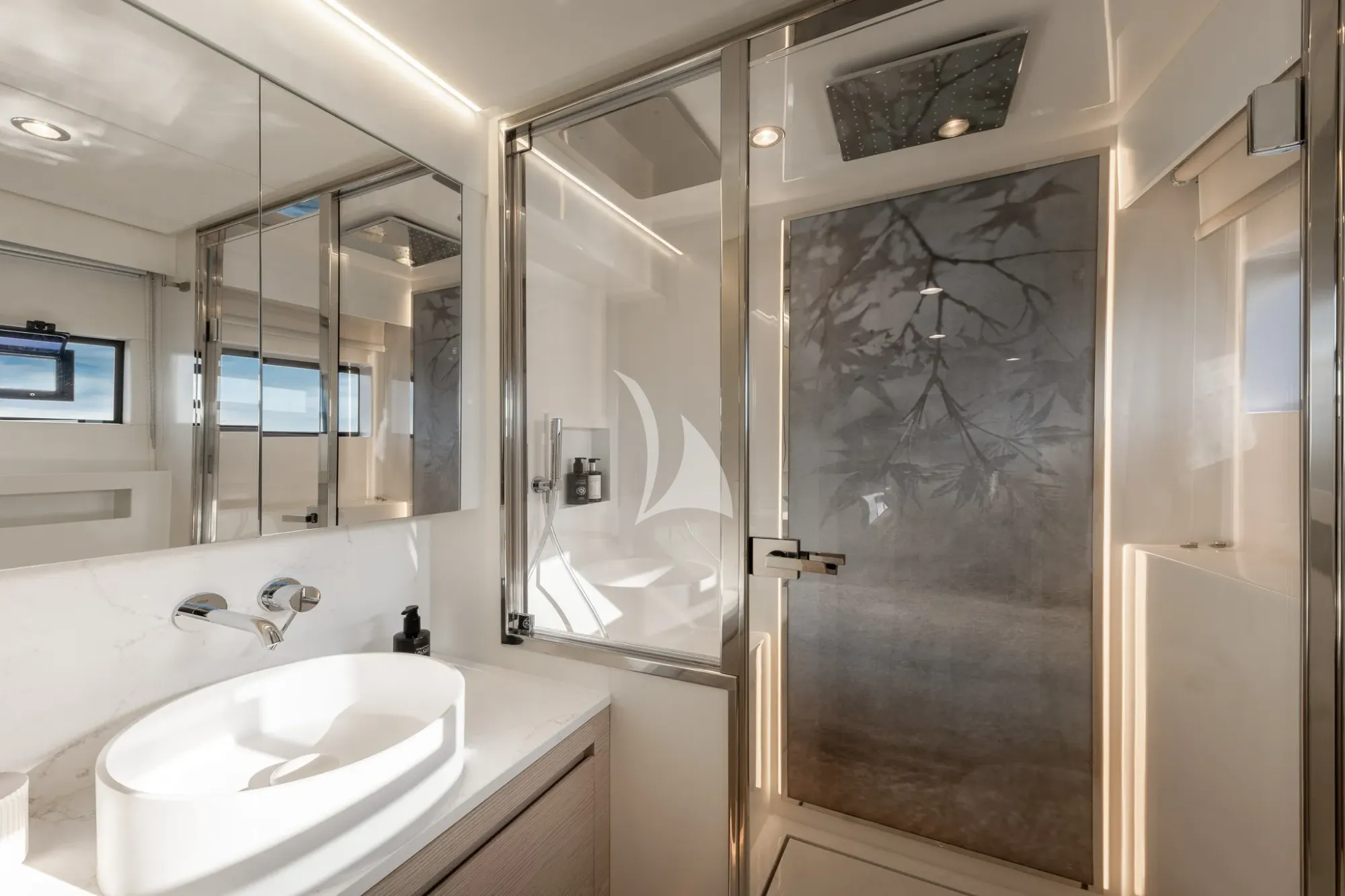 Charter Yacht SILENT GRACE - Silent Yacht 62 - 4 Cabins - Cannes - Monaco - St Tropez