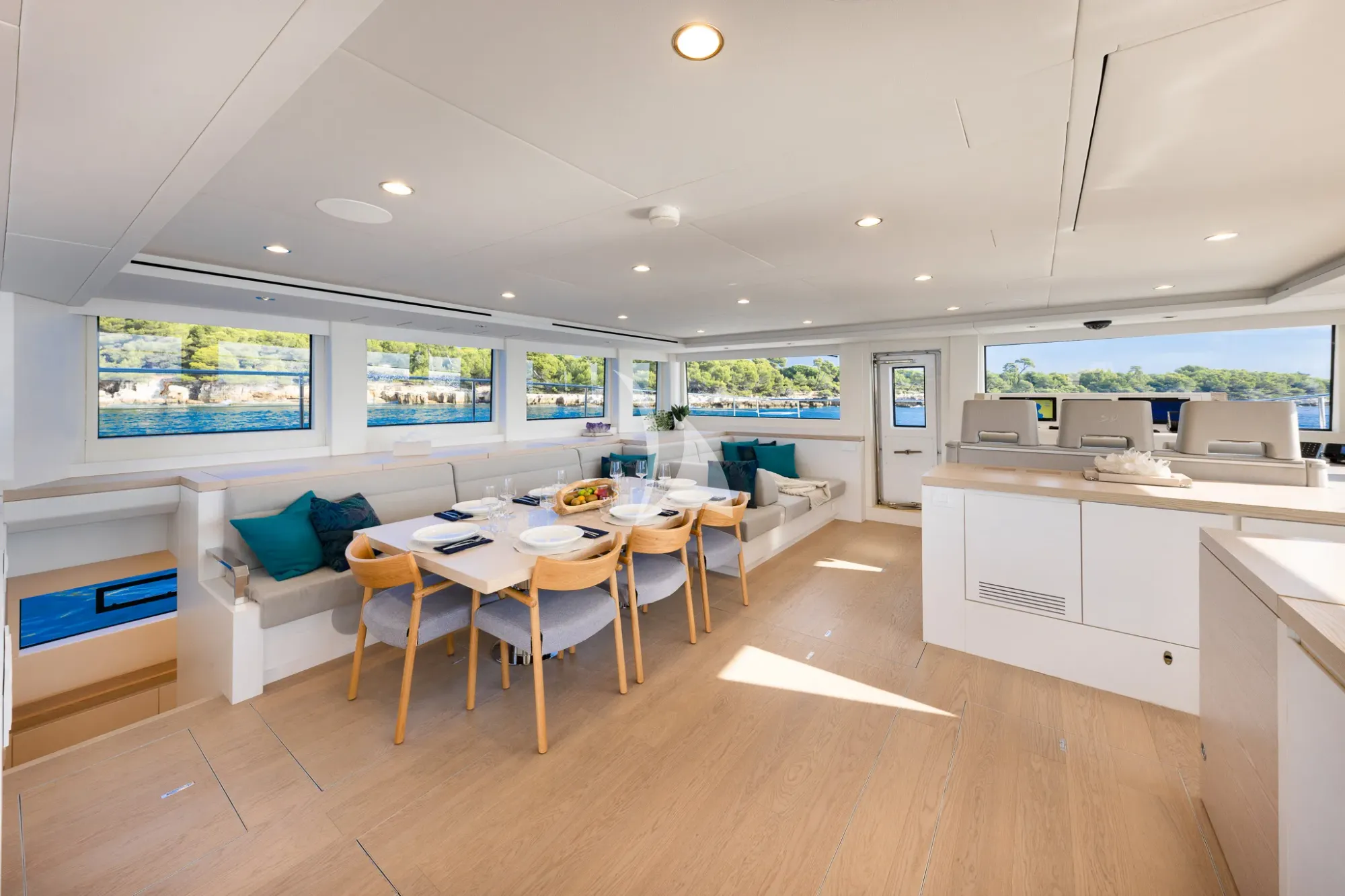 Charter Yacht SILENT GRACE - Silent Yacht 62 - 4 Cabins - Cannes - Monaco - St Tropez