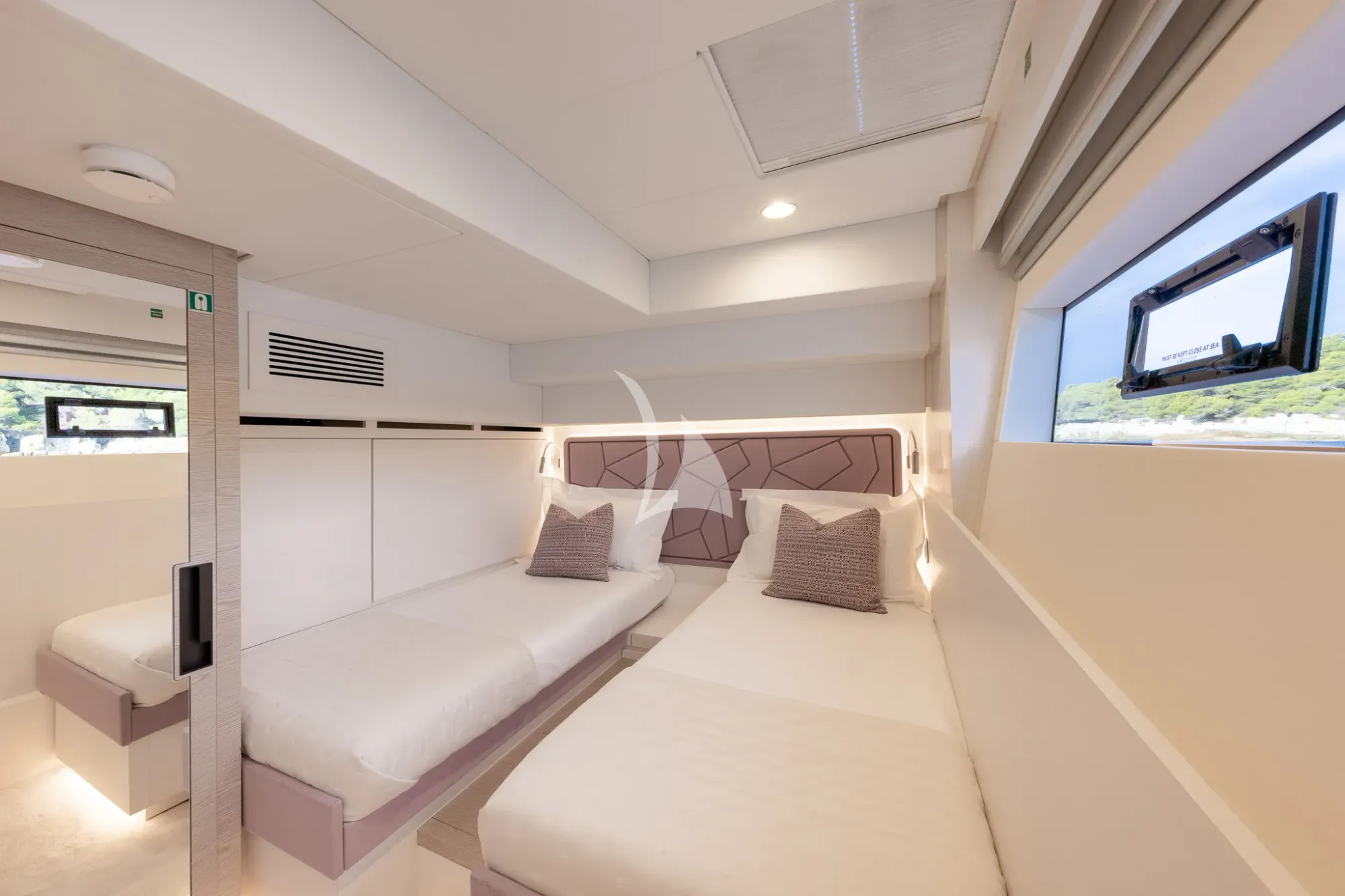 Charter Yacht SILENT GRACE - Silent Yacht 62 - 4 Cabins - Cannes - Monaco - St Tropez