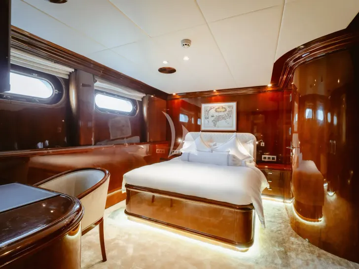 SILENTWORLD Astilleros Cies Oassive 39m - VIP cabin 1 SILENTWORLD Astilleros Cies Oassive 39m - VIP cabin 1