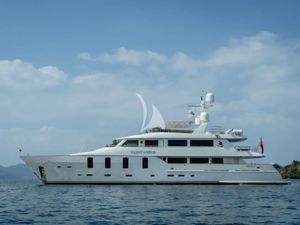 SILENTWORLD - Astilleros Cies Oassive 39m - 5 Cabins - Phuket - Phang Nga Bay - Phi Phi Islands - Thailand SILENTWORLD - Astilleros Cies Oassive 39m - 5 Cabins - Phuket - Phang Nga Bay - Phi Phi Islands - Thailand