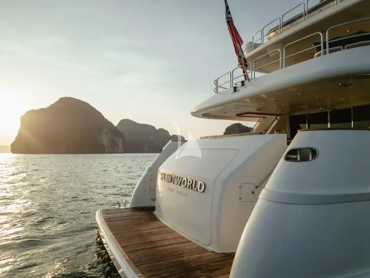 SILENTWORLD Astilleros Cies Oassive 39m - swim platform SILENTWORLD Astilleros Cies Oassive 39m - swim platform