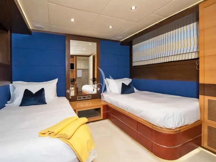 WORLD IAG 39m - twin cabin WORLD IAG 39m - twin cabin