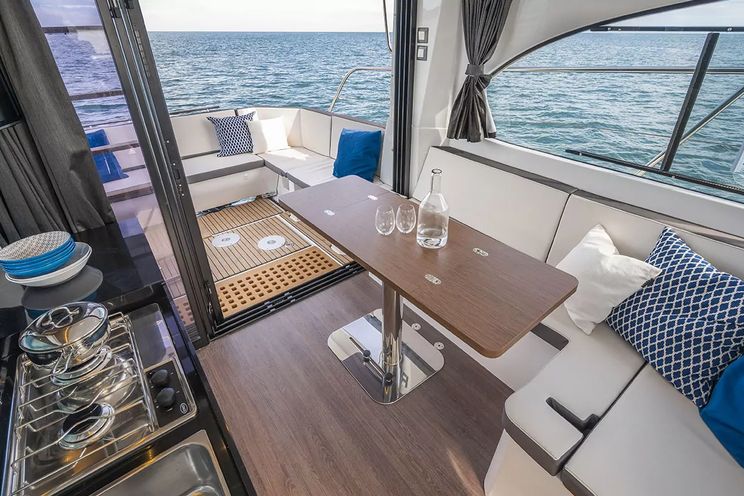 Charter Yacht SILVER FOX - Beneteau Antares 11 Fly - St Tropez Day Charter Yacht - Cannes - Monaco - French Riviera