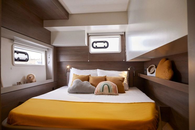 Charter Yacht SILVER WATERS - Bali 4.4 - 6 Cabins - Skiathos - Volos - Mykonos - Paros - Greece