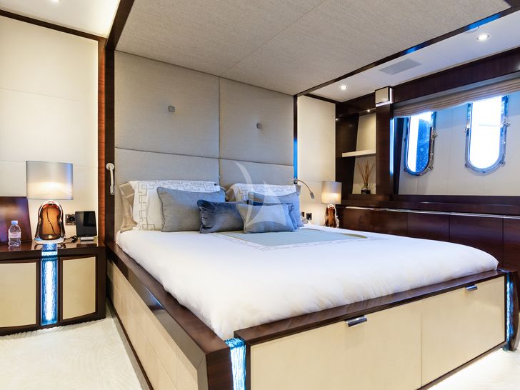 SILVER WIND ISA 140 Guest Stateroom