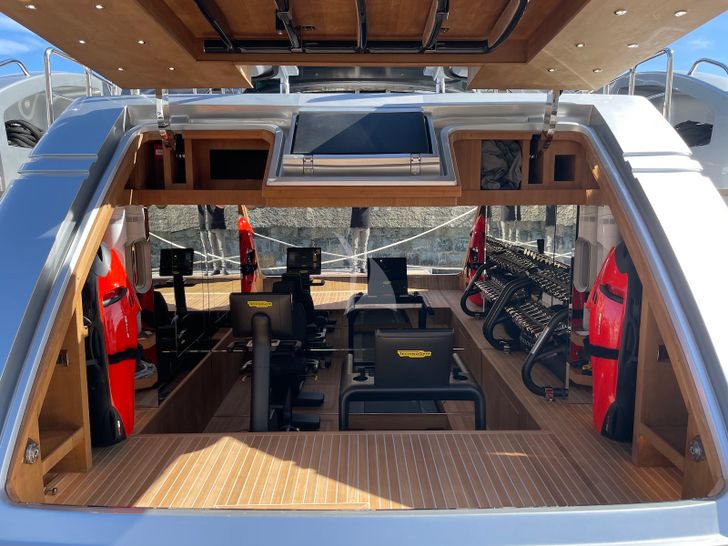 SILVER WIND ISA 140 - gym SILVER WIND ISA 140 - gym