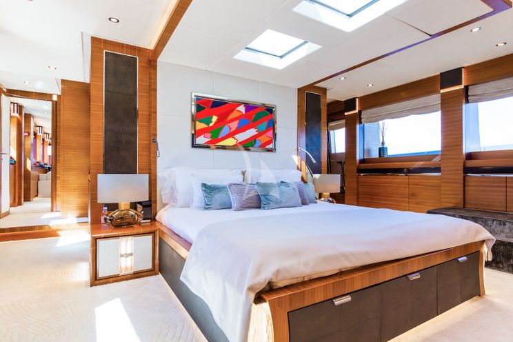 Charter Yacht SILVER WIND - ISA 140 - 5 Cabins - Cannes - St Tropez - Nice - French Riviera - Monaco