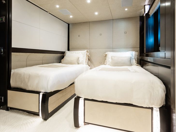 SILVER WIND ISA 140 - twin cabin SILVER WIND ISA 140 - twin cabin