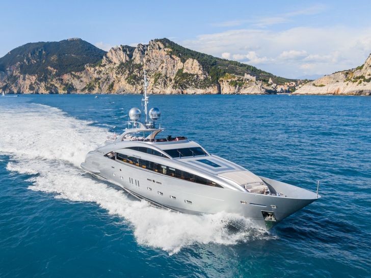 SILVER WIND ISA 140 - cruising SILVER WIND ISA 140 - cruising