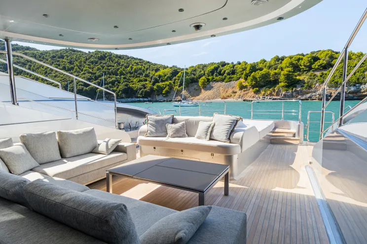 Charter Yacht SILVER WIND - ISA 140 - 5 Cabins - Cannes - St Tropez - Nice - Monaco - French Riviera