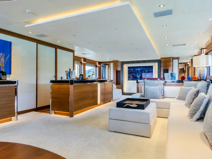 SILVER WIND ISA 140 - saloon SILVER WIND ISA 140 - saloon