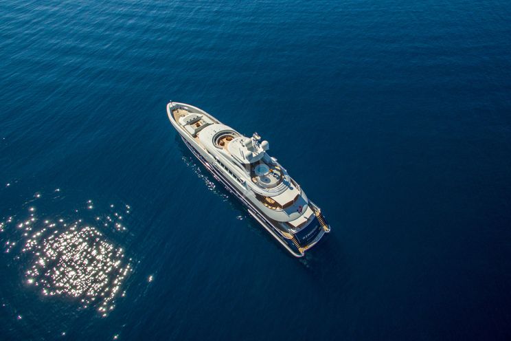 Charter Yacht SIROCCO - Heesen 47m - 6 Cabins - Cannes - Monaco - Naples - Sardinia