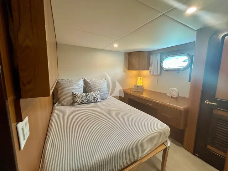 SKY Broward Marine 35m - VIP cabin 2 SKY Broward Marine 35m - VIP cabin 2